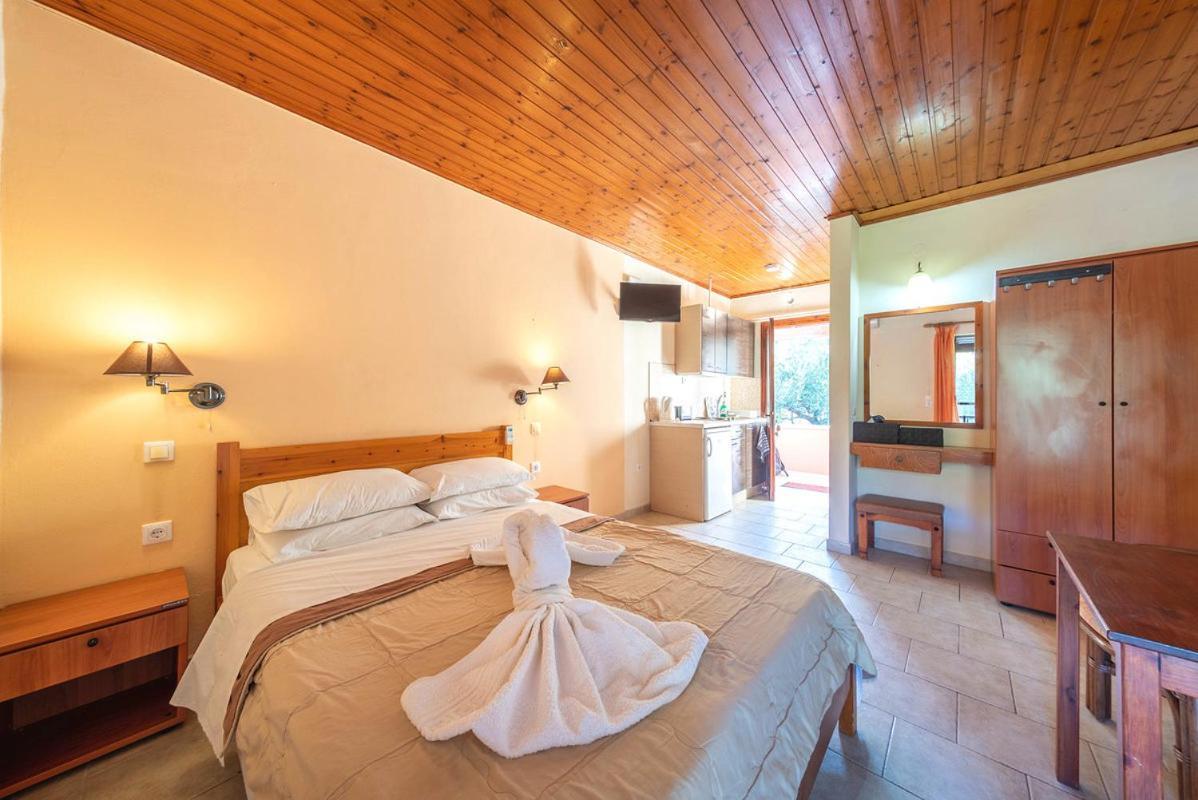 Mimosa Apartments With Pool Paleokastritsa Exterior foto